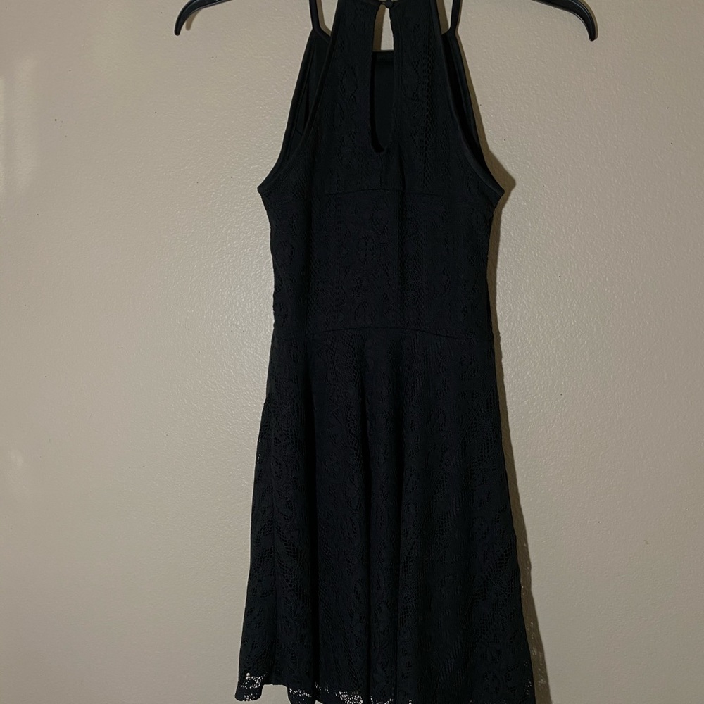 Mossimo - Picture 2 of 3